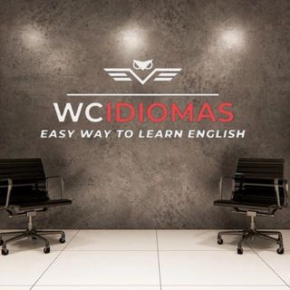 Foto do canal WC Idiomas, de Educação